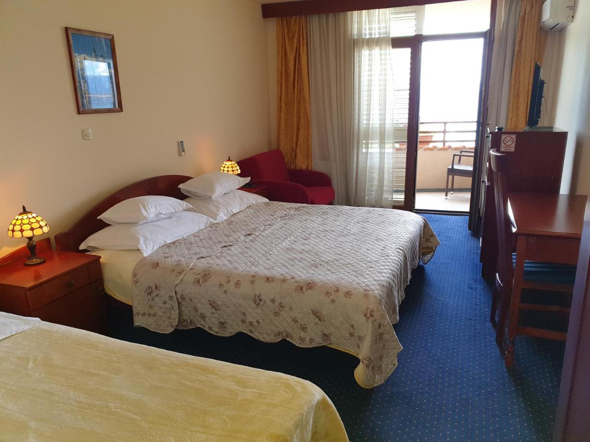 Szálloda Miramare Njivice